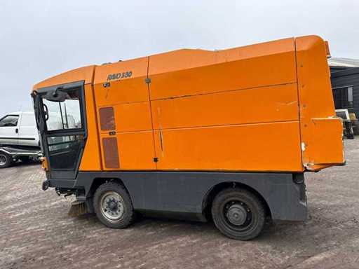 Ravo - Type 530 - Straatveegmachine