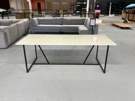 WOOOD Poussière de table à manger Silas