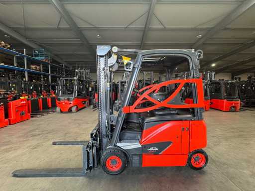 01/2019 Entretien + UVV 10/2026 Linde E16PH 3e + 4e réglage de fourche à soupapes 4 706 heures