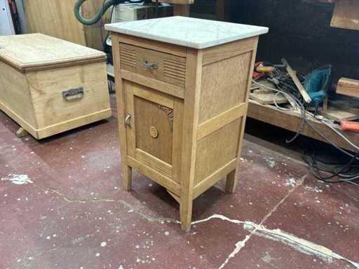 Gummed aero bedside table with marble top