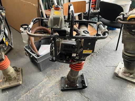 Mikasa MT55 Vibratory Rammer