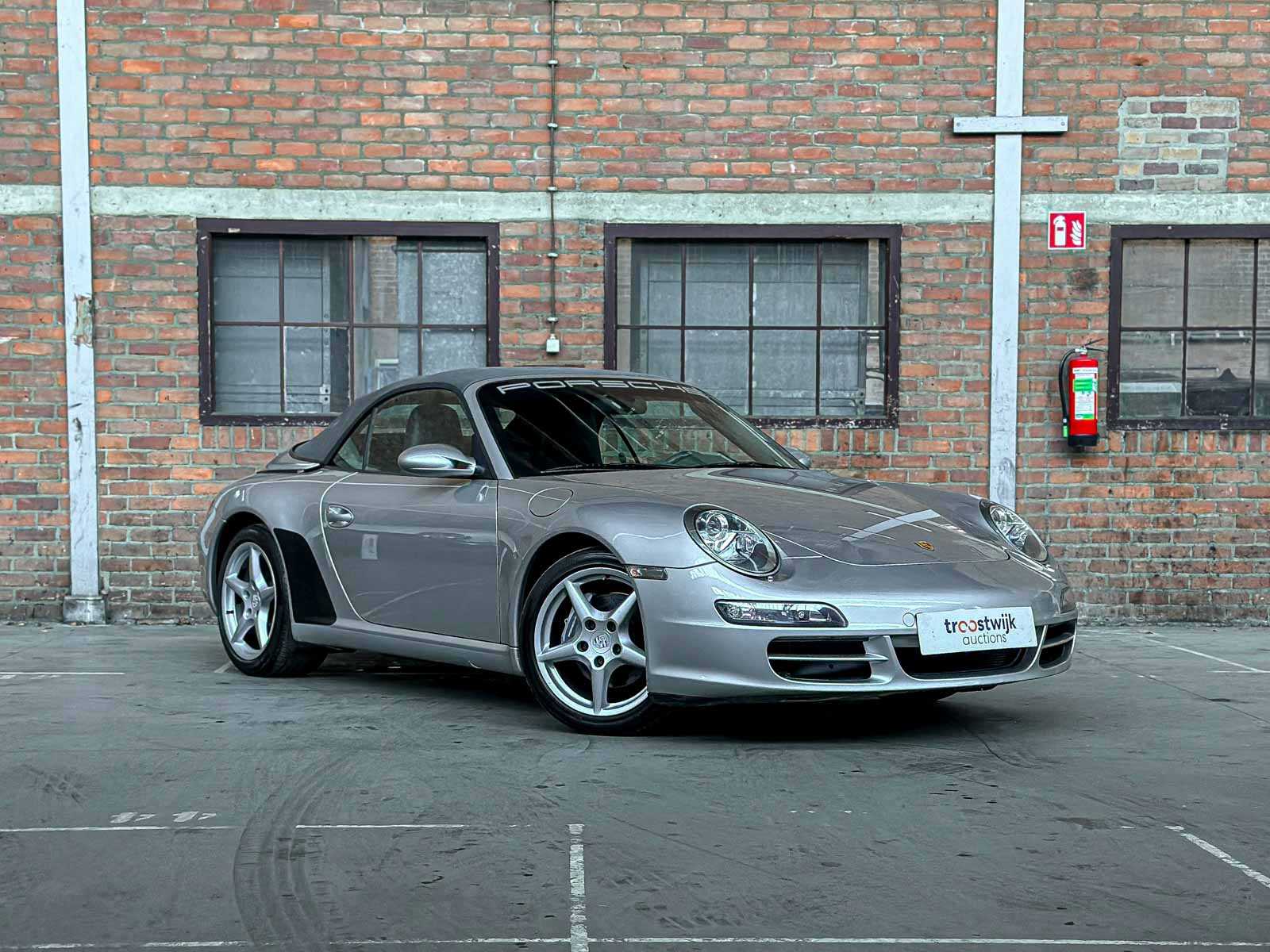 Porsche 911 Carrera Cabriolet 3.6 997 Sport-Chrono 325pk 2006 Youngtimer