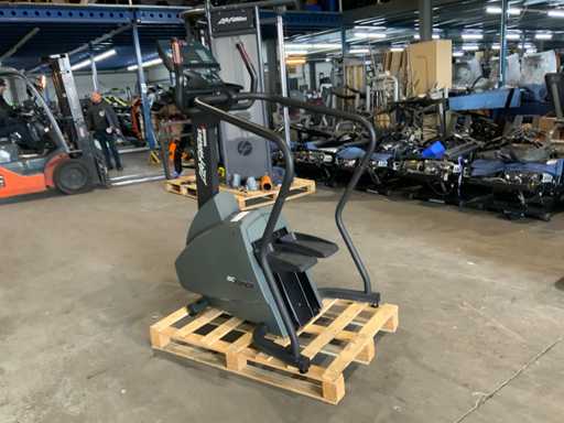 Life Fitness 95000hr step Krachtstation