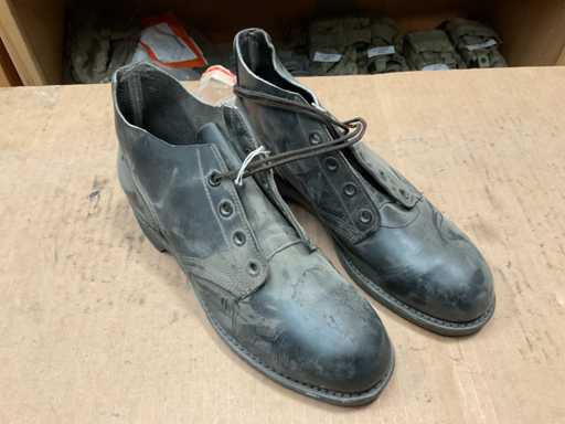 8.5N Safety shoes