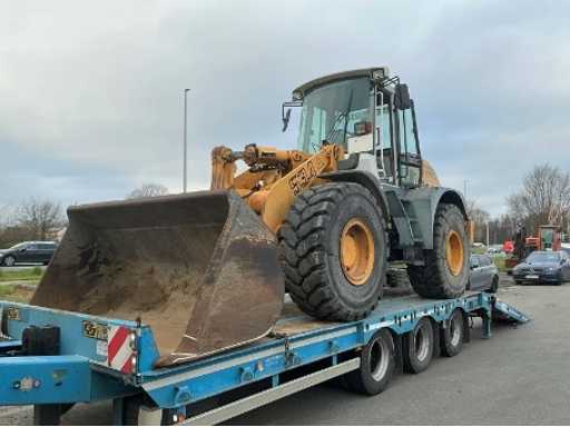 Tower crane, bulldozer, power group and workshop equipment