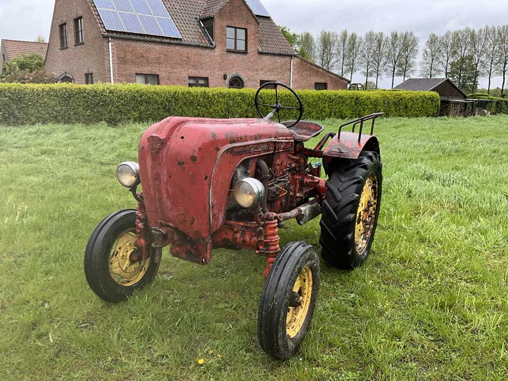 1956 Agric Allgaier 122 Tractor oldtimer