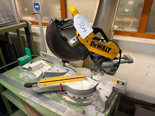 DEWALT DW718-Q5 Cross-cut saw