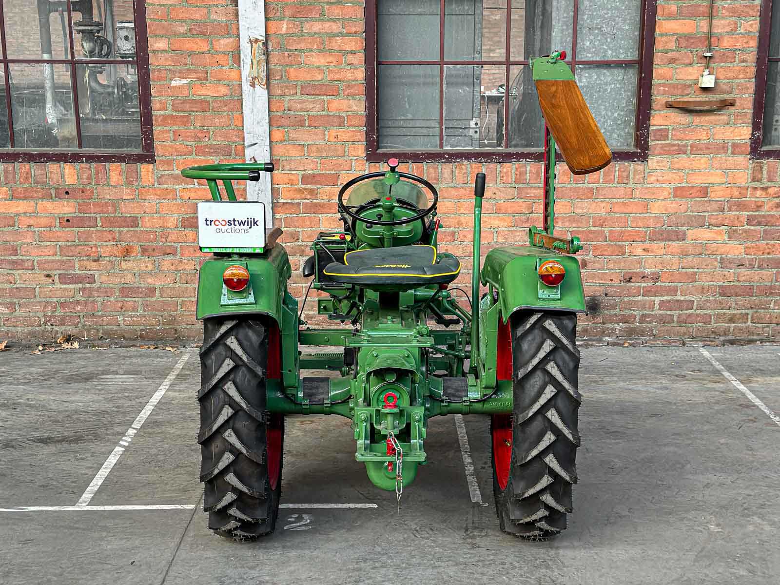 Holder 1955 1-Cilinder Oldtimer Tractor + Originele Melkwagen, TRH-44-X