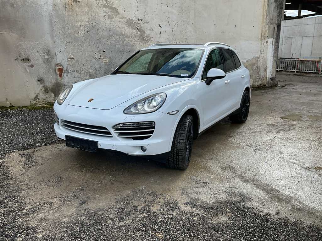 Porsche Cayenne Car