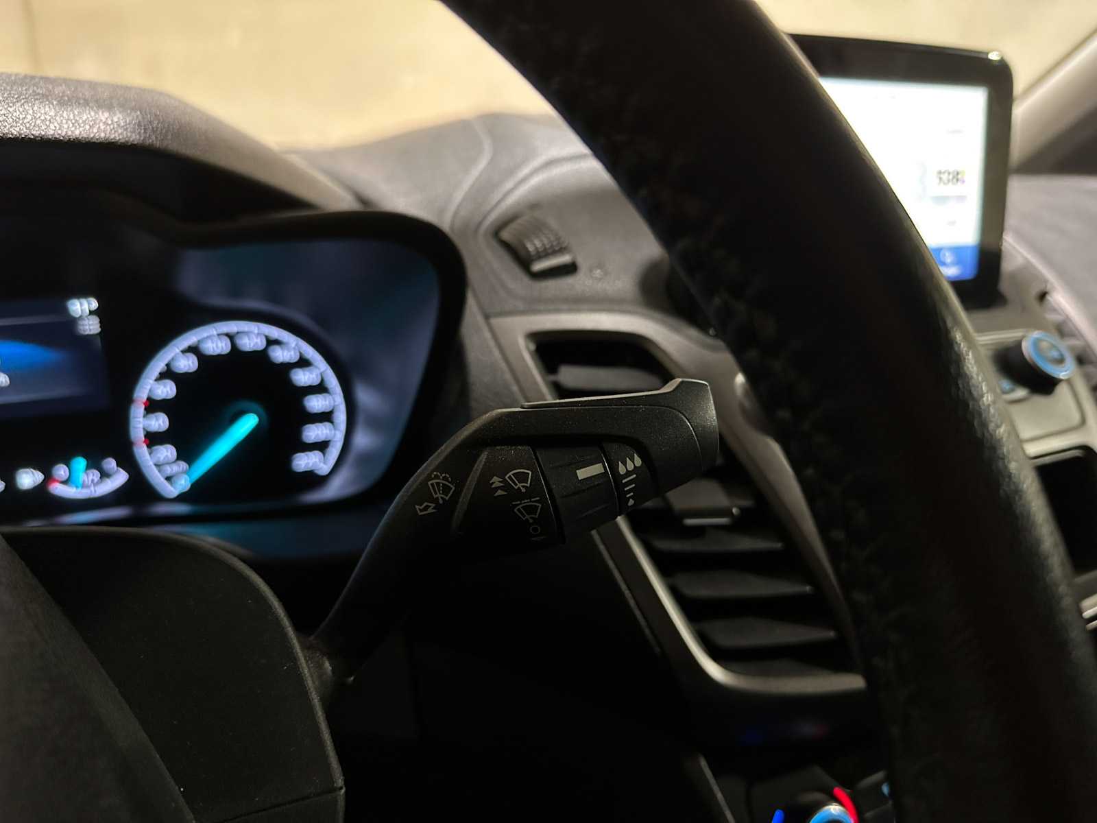 Ford Transit Connect 1.5 EcoBlue L1 Trend 101pk 2022 (Origineel-NL+1e eigenaar), VRV-08-F