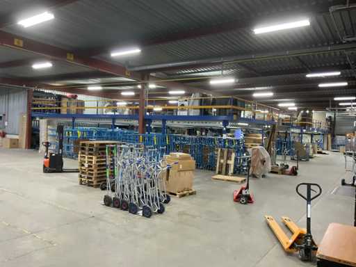 2004 Doppio piano Mezzanino 40x33 mr