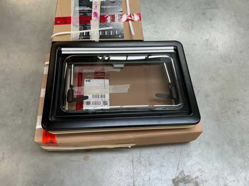 Fenêtre à charnière Dometic S4
