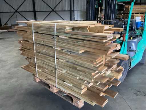 Partie Kiefernplanken 80–180x14x1,8 cm