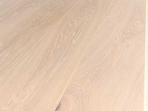 81 m2 Parquet oak XL multi-plank - 2420 x 187 x 15 mm