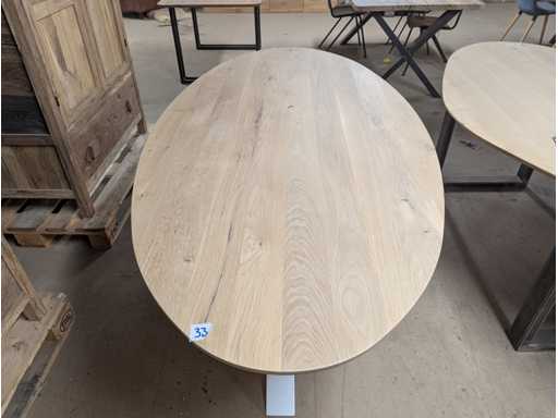 Table à manger en chêne à bord effilé 200x110 cm