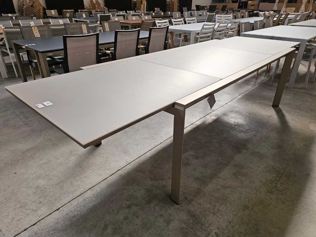 Garden Prestige Alu Tafel Zurich Champagne 220-330cm