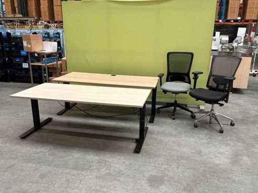 (2x) Schreibtische einschließlich 2 Bürostühle