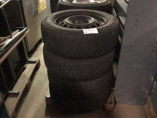 Pneus, roues et jantes