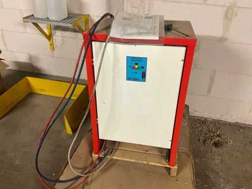 Nuova Elettra ECO-2 Charger