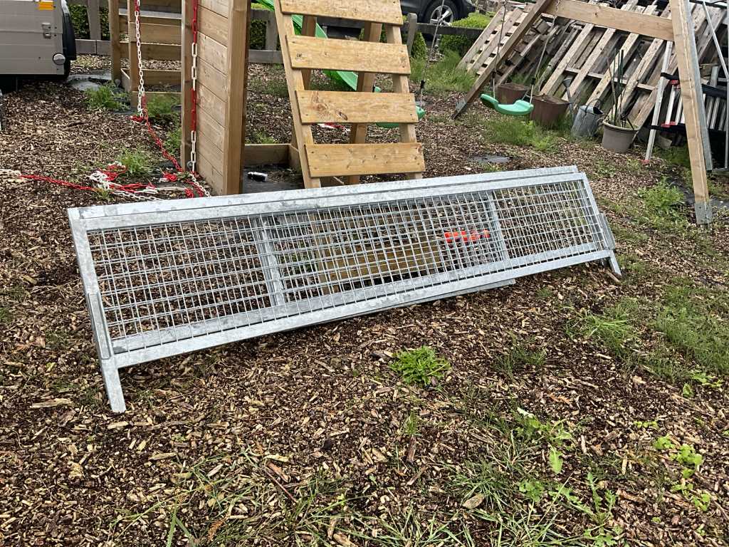 Set of haulm racks for trailer