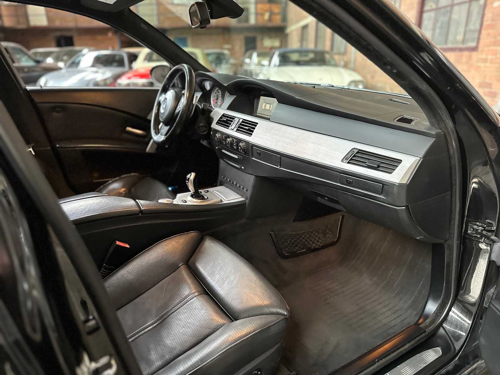 BMW M5 5.0 V10 500pk 2006 E60 5-serie