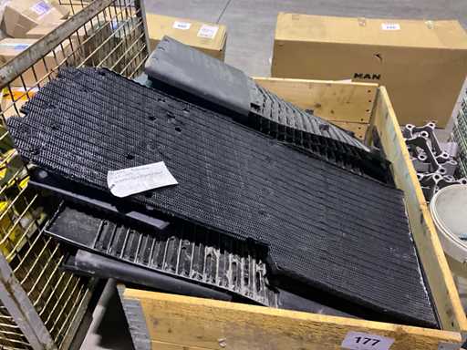 Partij diverse spatlappen MAN