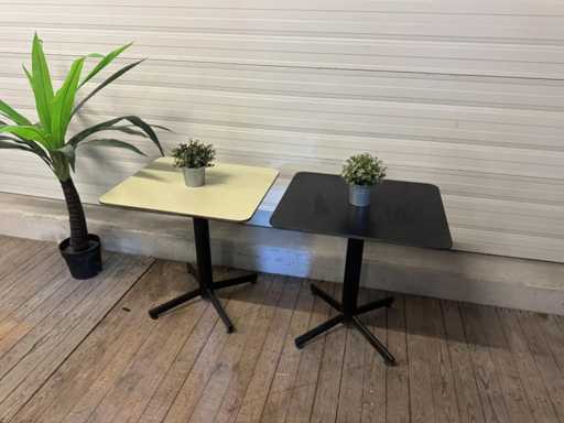 Satellite - Restaurant table (2x)