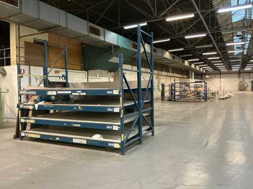 Pallet racking (10 sections)