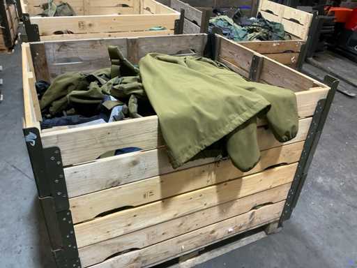 Various NL Army Clothing