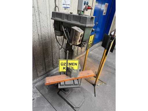 Dunavecse Fémipari Vállalat - FO-13 - Pillar drilling machine - 1987