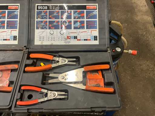 Sandvik 9938 Circlip Pliers Set (4x)