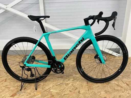 Bianchi Impulso Pro GRX820 Gravel-Bike