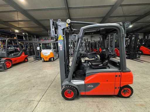 09/2021 Usługa + UVV 04/2027 Linde E20PL 2.000kg Triplex 462cm Elektryczny wózek widłowy 9.195 godz.
