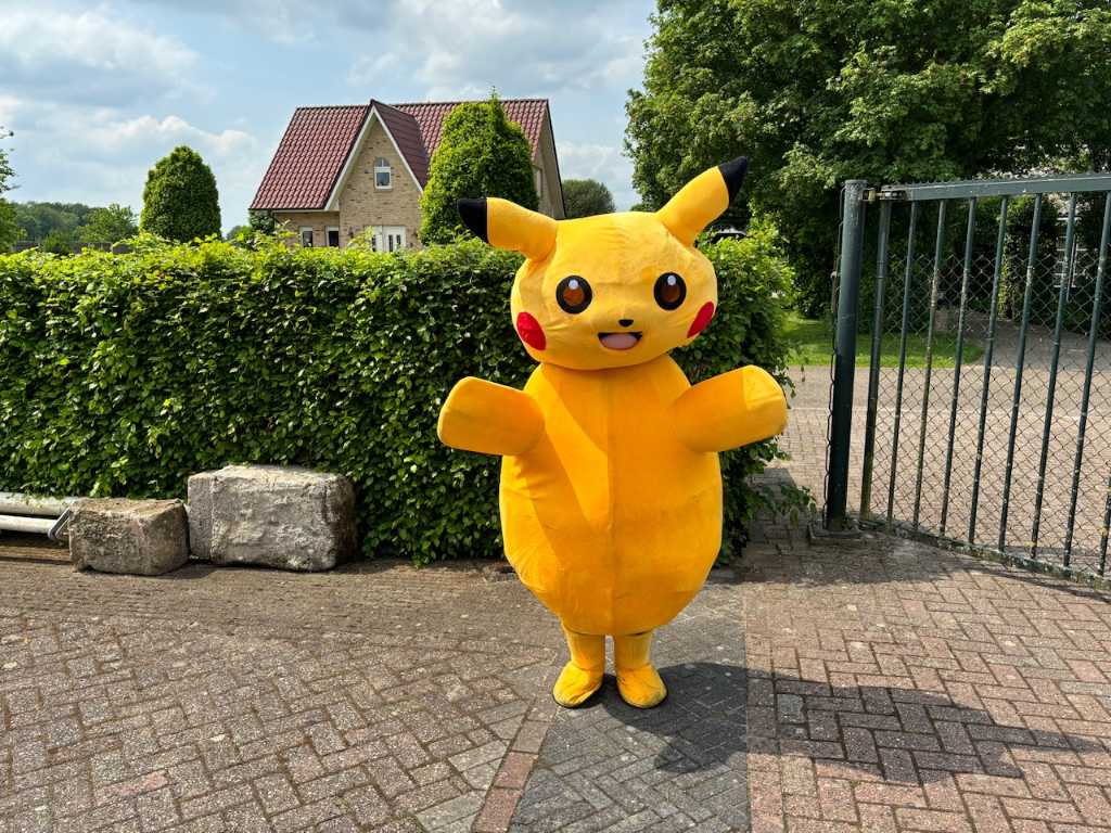 Pikachu-Maskottchen