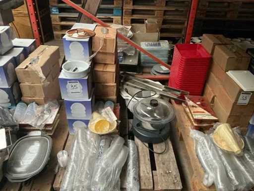 Partij diverse horecabenodigheden