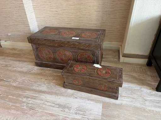 Blanket chest with matching small variant