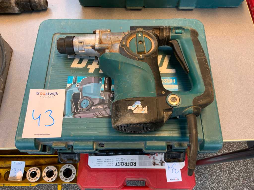 Makita hr2811f discount