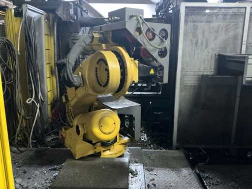 2010 Fanuc R 2000 iB 6-assige robot