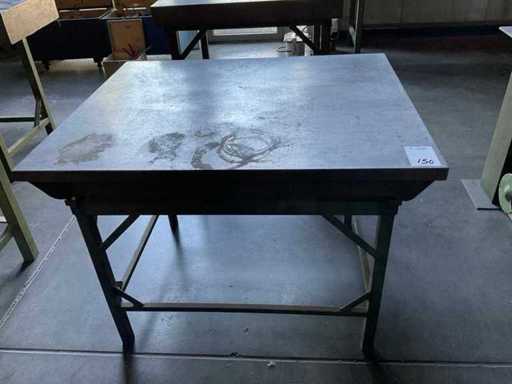 Flat table