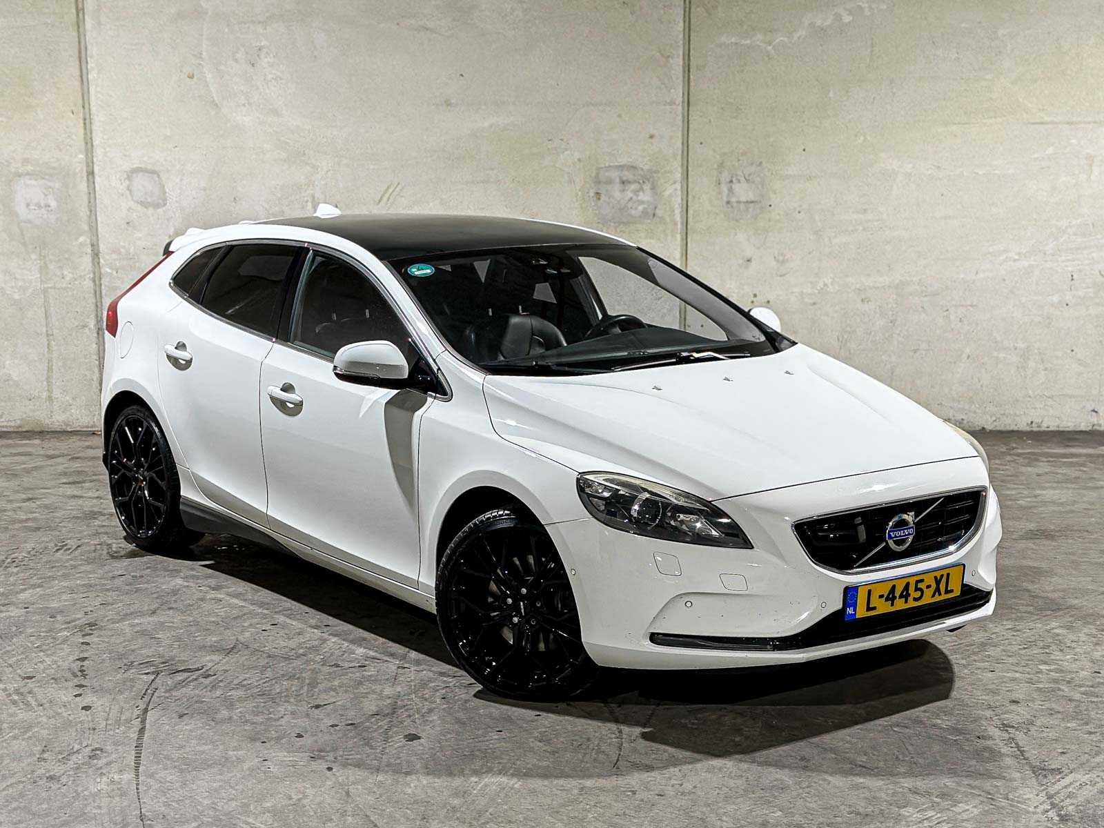 Volvo V40 2.0 D3 Summum 148pk 2012, L-445-XL