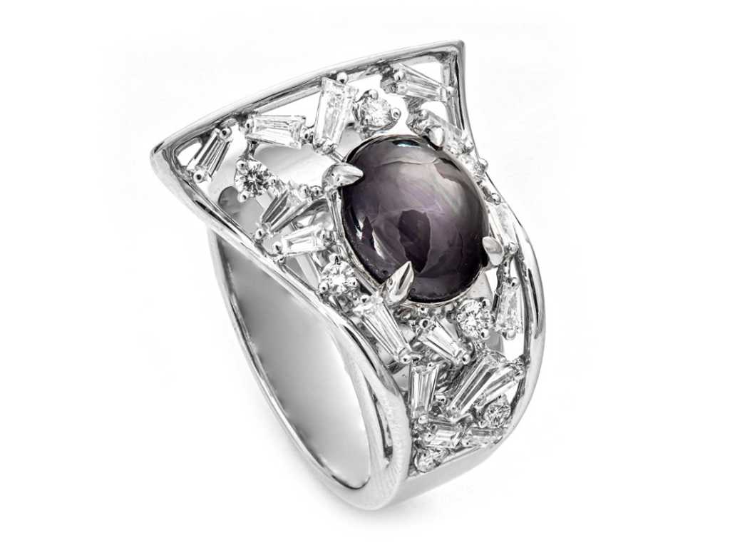 Bague Design Luxe Saphir étoilé noir naturel (Rare) 4,54 carats en or 18 carats