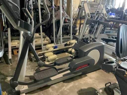 Life Fitness 95XI Integrity Elliptical Crosstrainer