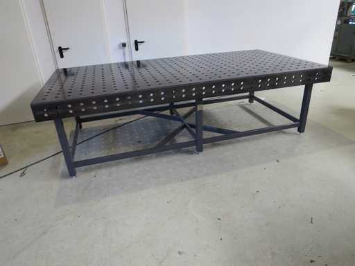 WMT P-2990 X 1490 Lastafel/Geperforeerde Tafel