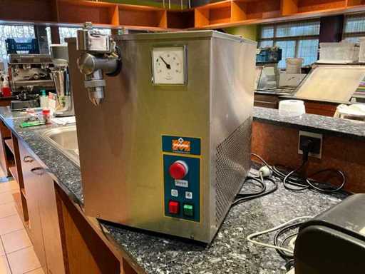 Mark Crème Fraiche Machine