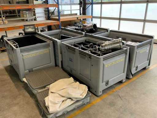 Showtec, ADJ Ausstellungsstand in 7 Palettenkisten