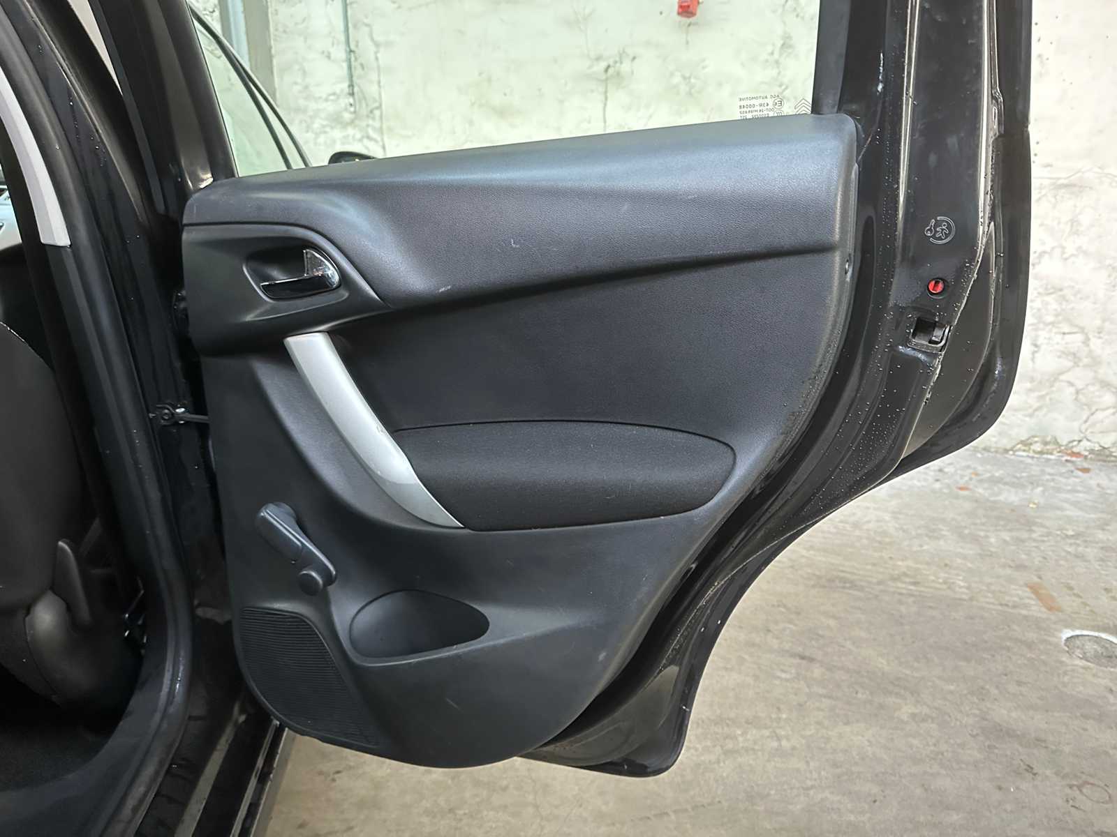 Citroen C3 1.4 VTi Ligne Business (Origineel-NL) 95pk 2010, 95-LVV-1