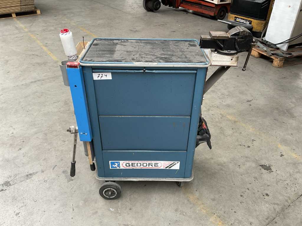 Gedore - Tool trolley with vice and contents