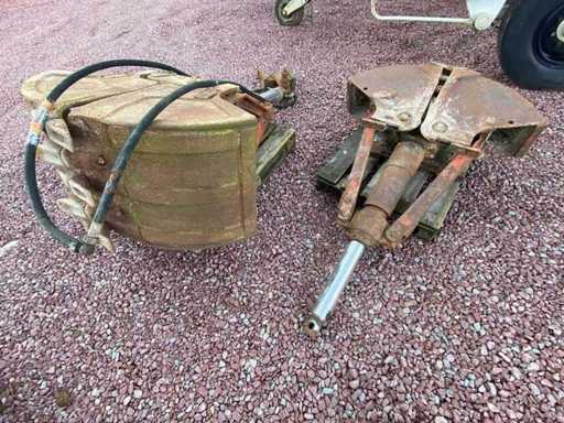 Set van 2 clamshell-emmers – CASE – 60CM & 30CM – 2005