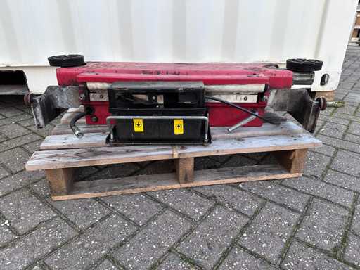 OMA - Brückenheber / Hebebrückenheber / Mittel-Lifter pneumatisch hydraulisch - 2012