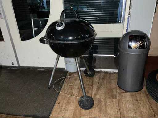 Tenneker Mobile Charcoal BBQ